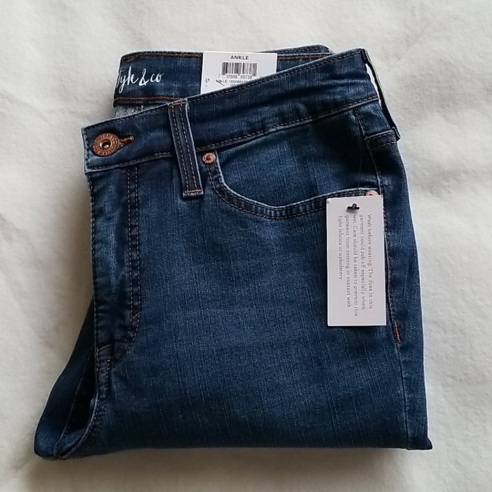 Style & Co Updown Raw- Hem Skinny Jeans